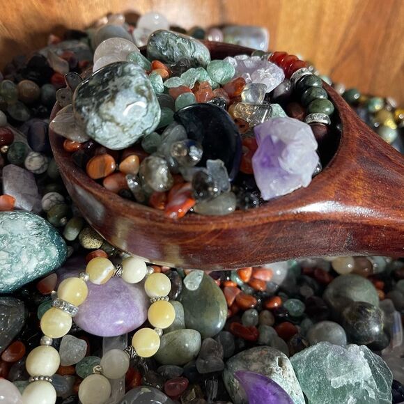 Crystal Confetti, Raw Fluorite, Bracelets, Labradorite Chips, Palms, Hearts - Picture 6 of 10